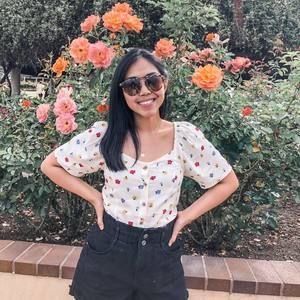 Meet your Posher, Kaye